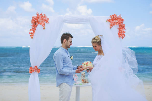 Wedding Planner Dominican Republic - White and Coral Classic Wedding on the Beach Cabeza de Torro in Punta Cana