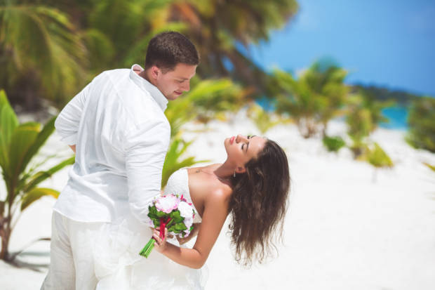 Wedding Planner Dominican Republic - Trash the dress on the Beach at Saona Island in the Dominican Republic