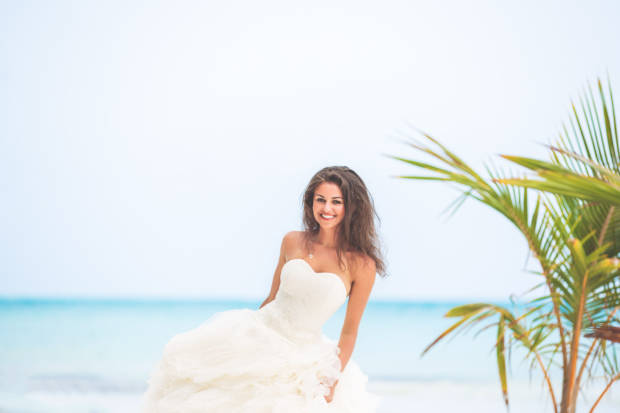 Wedding Planner Dominican Republic - Trash the dress on the Beach at Saona Island in the Dominican Republic
